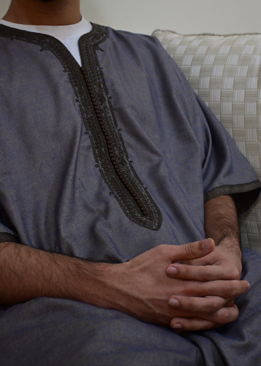 Essentials Brown Thobe