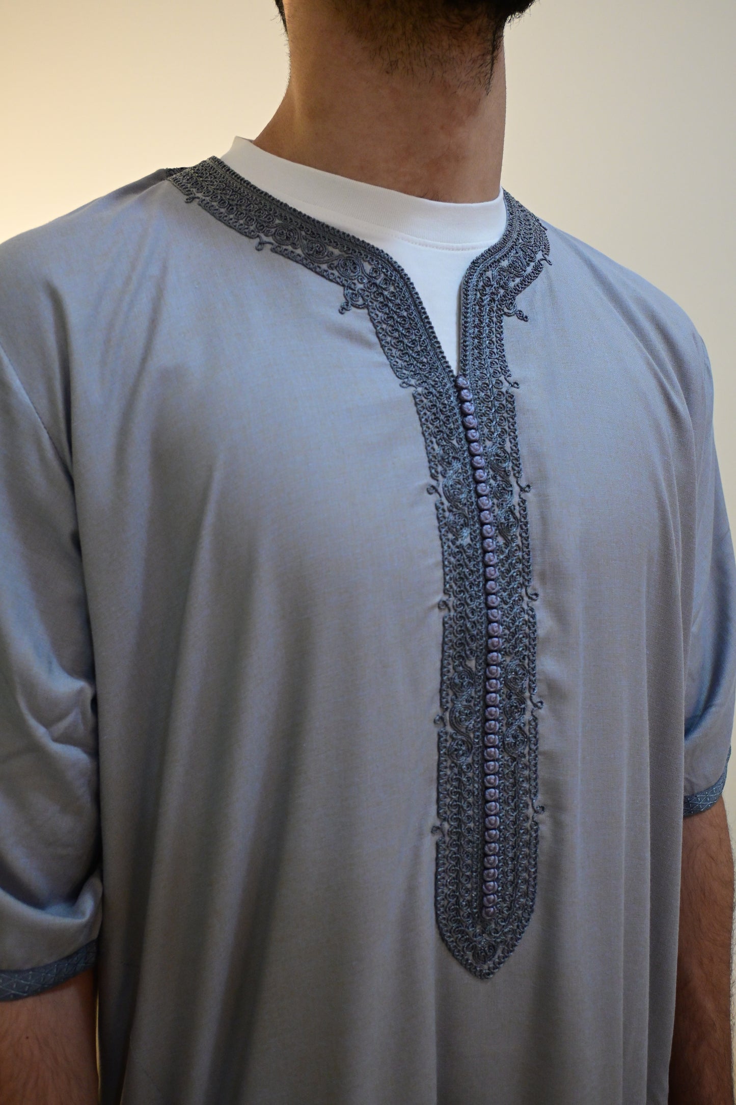 Essentials Grey Thobe